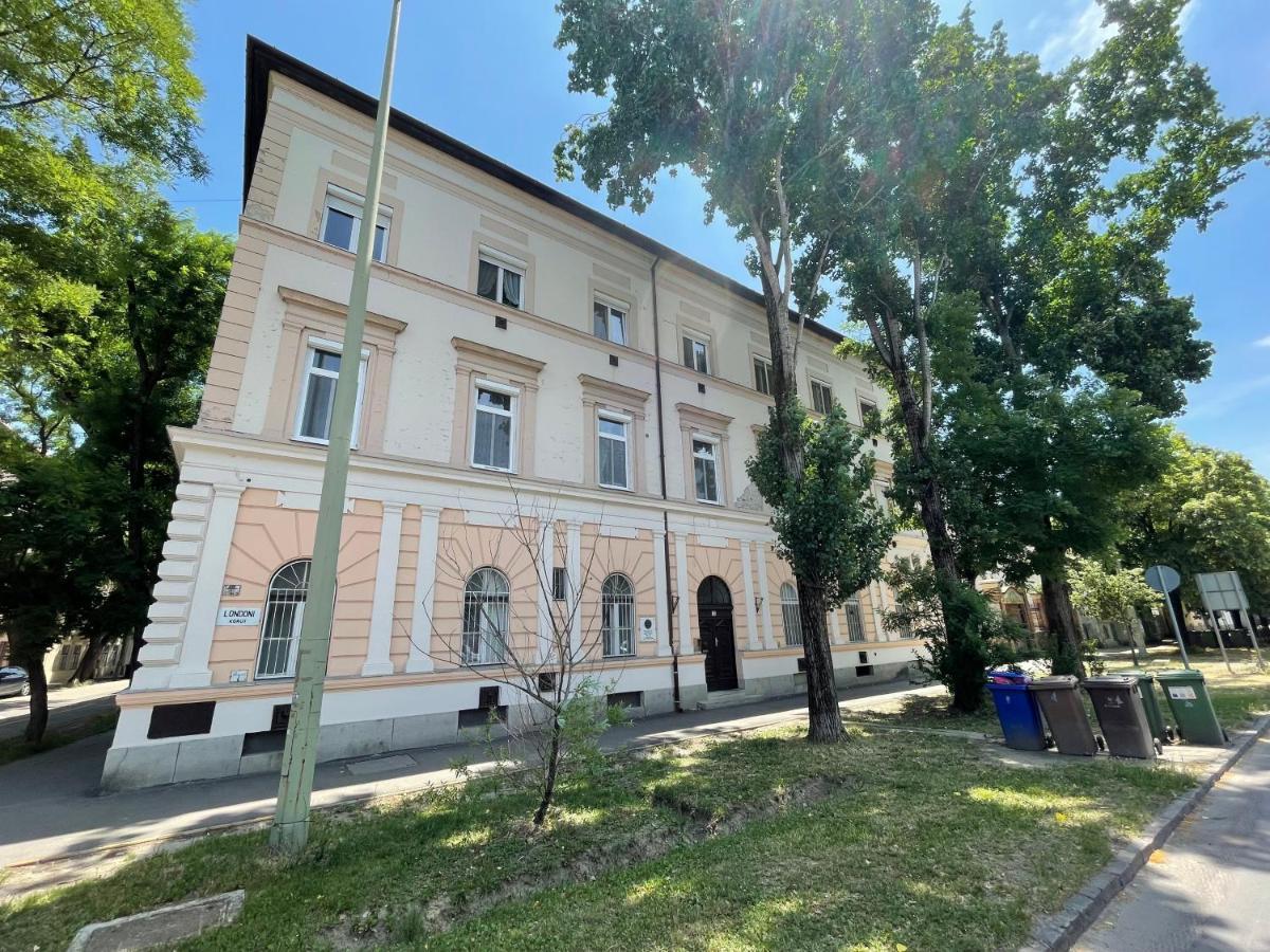 Fullmoon Apartments 2 Сегед Экстерьер фото